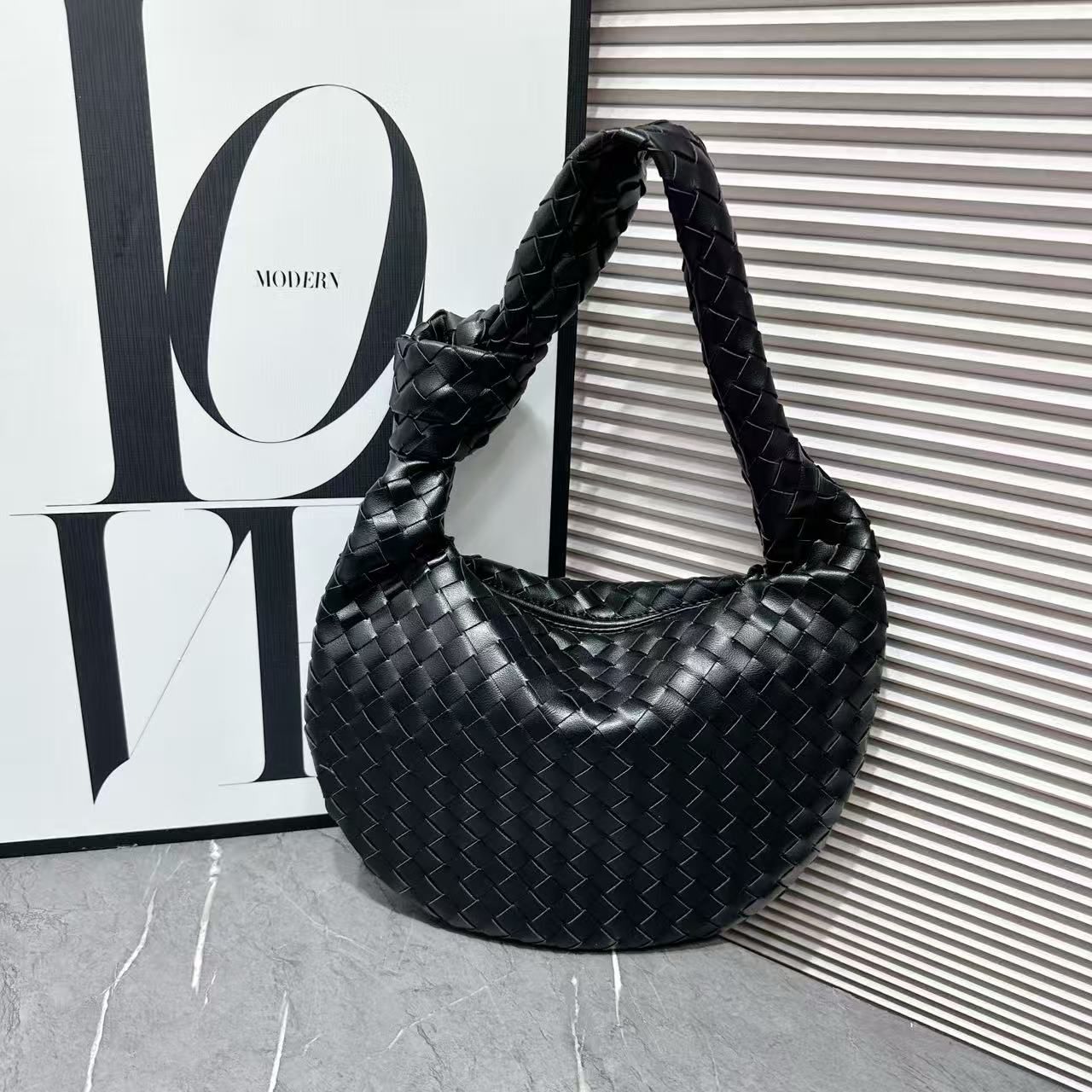 Bottega Veneta Teen Jodie (Black)