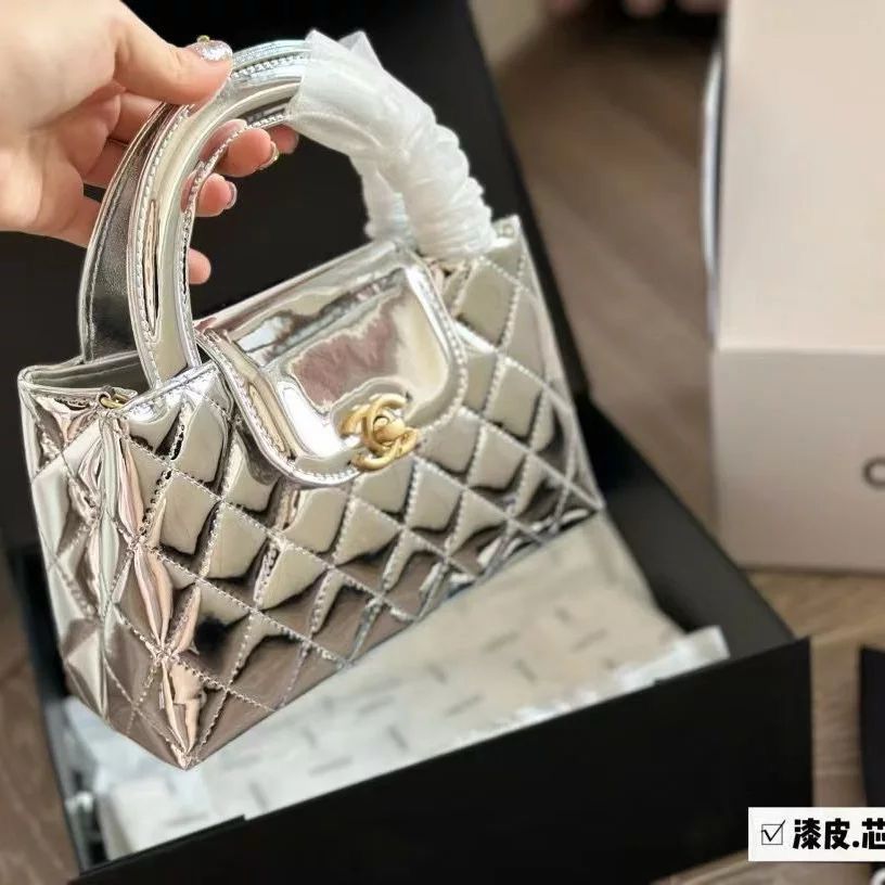 Chanel Small Kelly Bag (Silver Metallic / Mirror Finish)