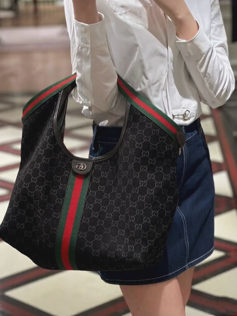 Gucci Ophidia GG Large Tote with Matching Pouch (Black Canvas)