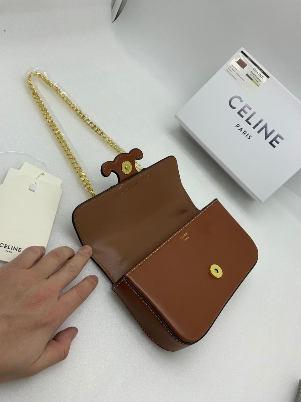 Celine Chain Shoulder Bag Cuir Triomphe (Shiny Calfskin - Tan)