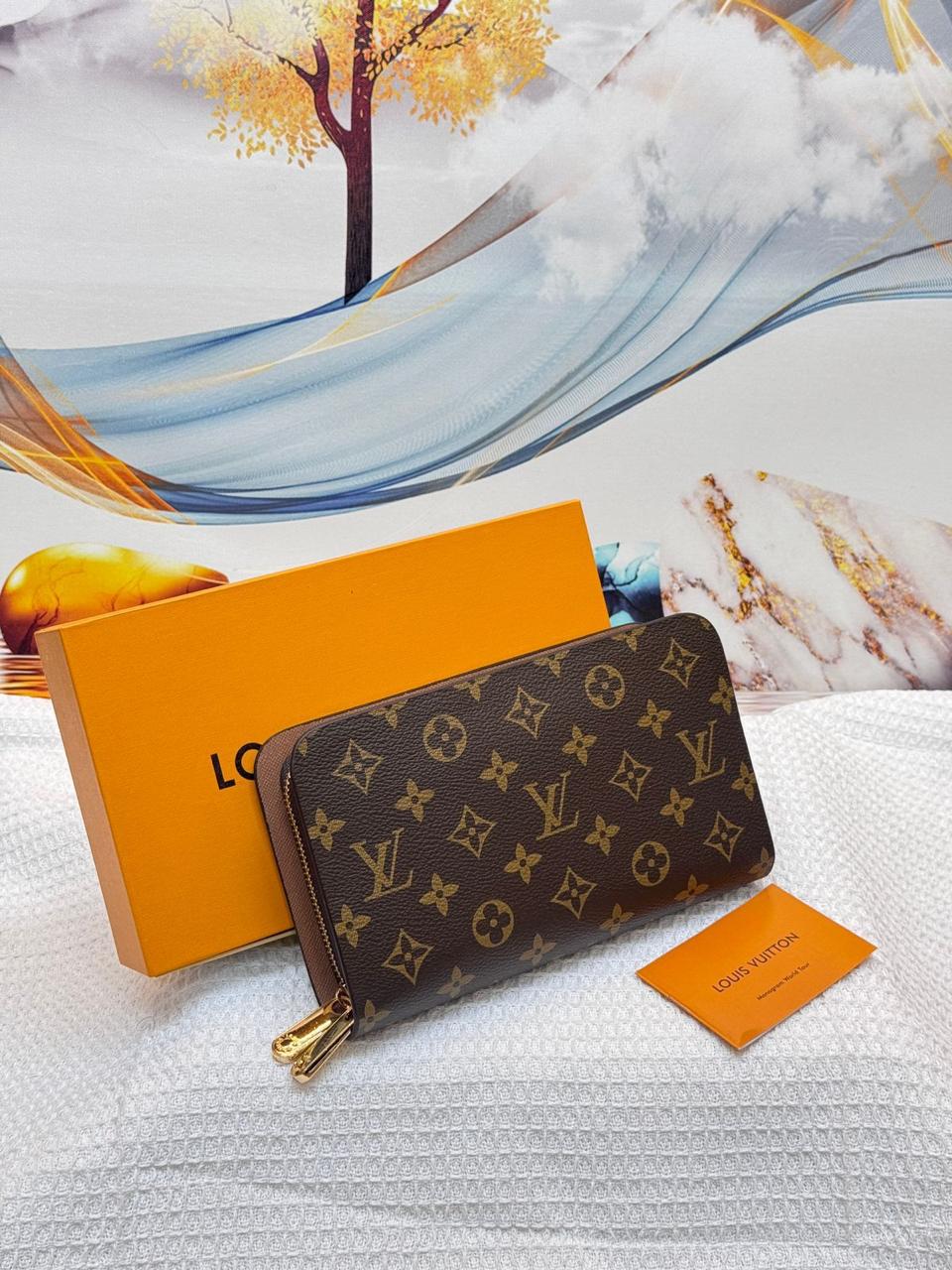 Louis Vuitton Zippy Organizer (Monogram Canvas)