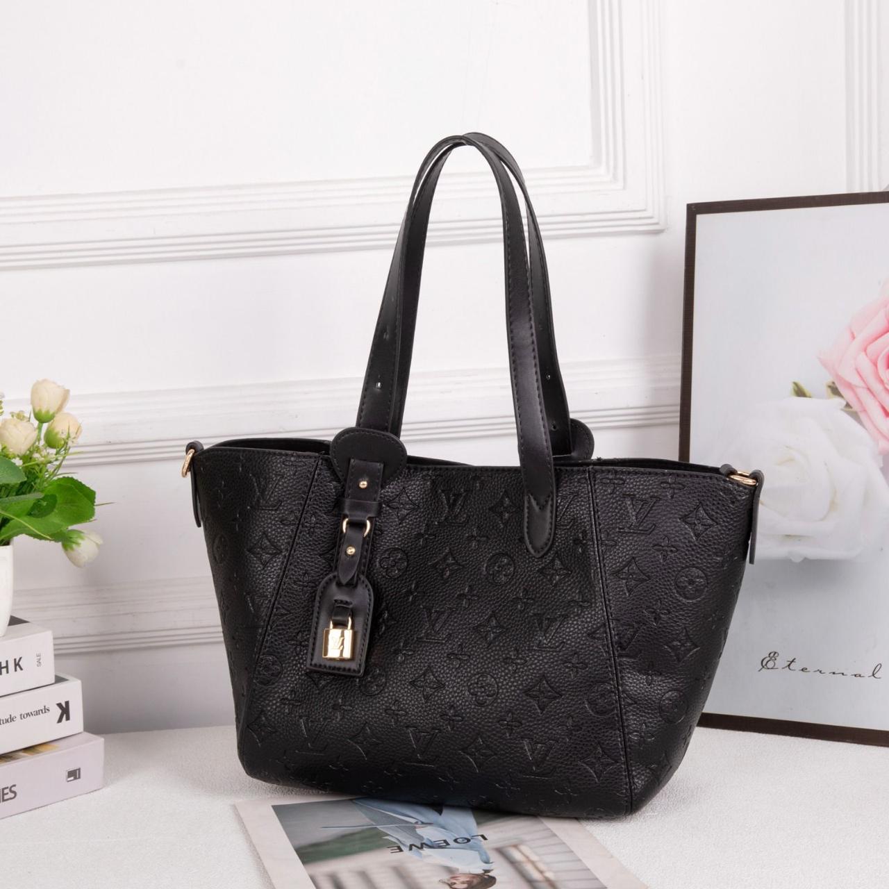 Louis Vuitton All-In MM (Black)