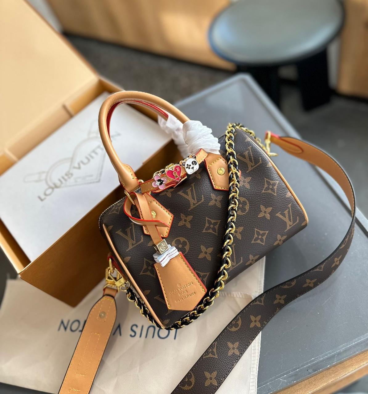 Louis Vuitton Speedy Bandoulière 20 (Monogram Canvas)