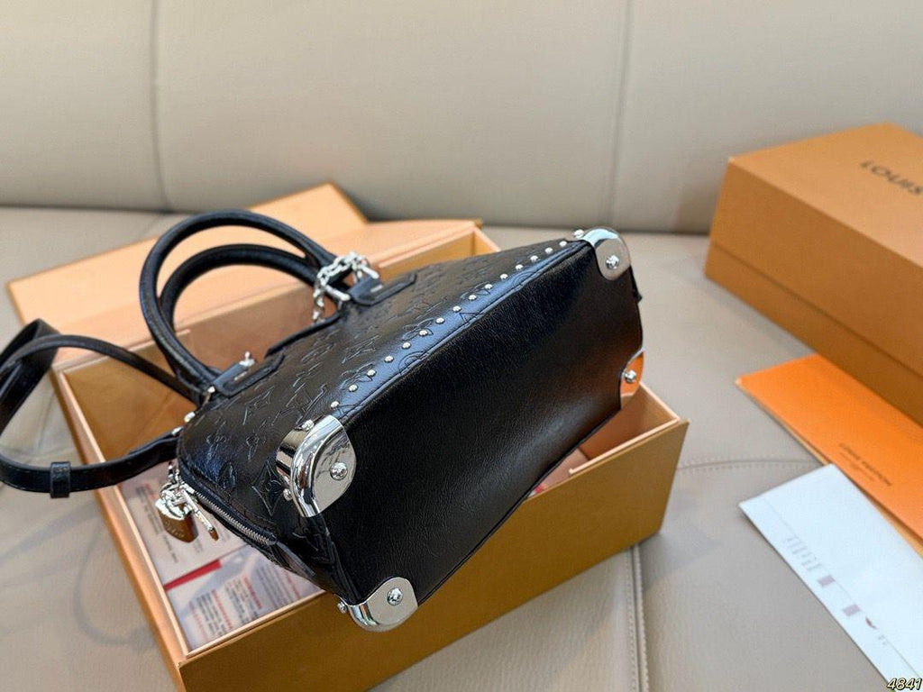 Louis Vuitton Neo Alma BB (Empreinte Leather with Studs - Black)