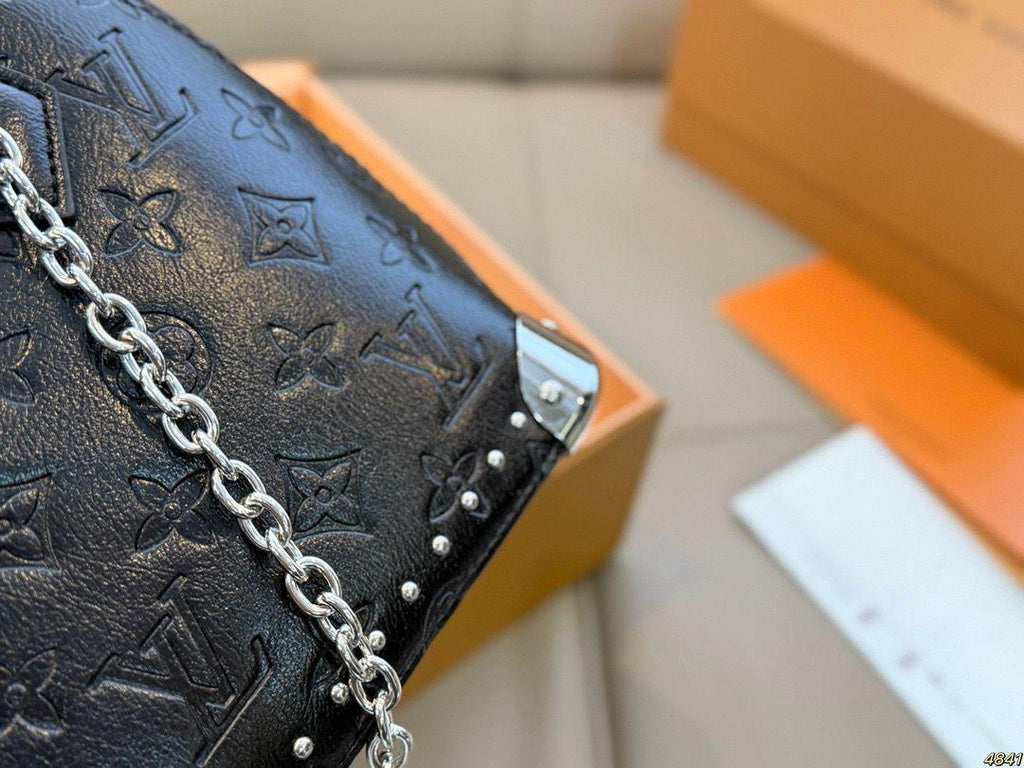 Louis Vuitton Neo Alma BB (Empreinte Leather with Studs - Black)
