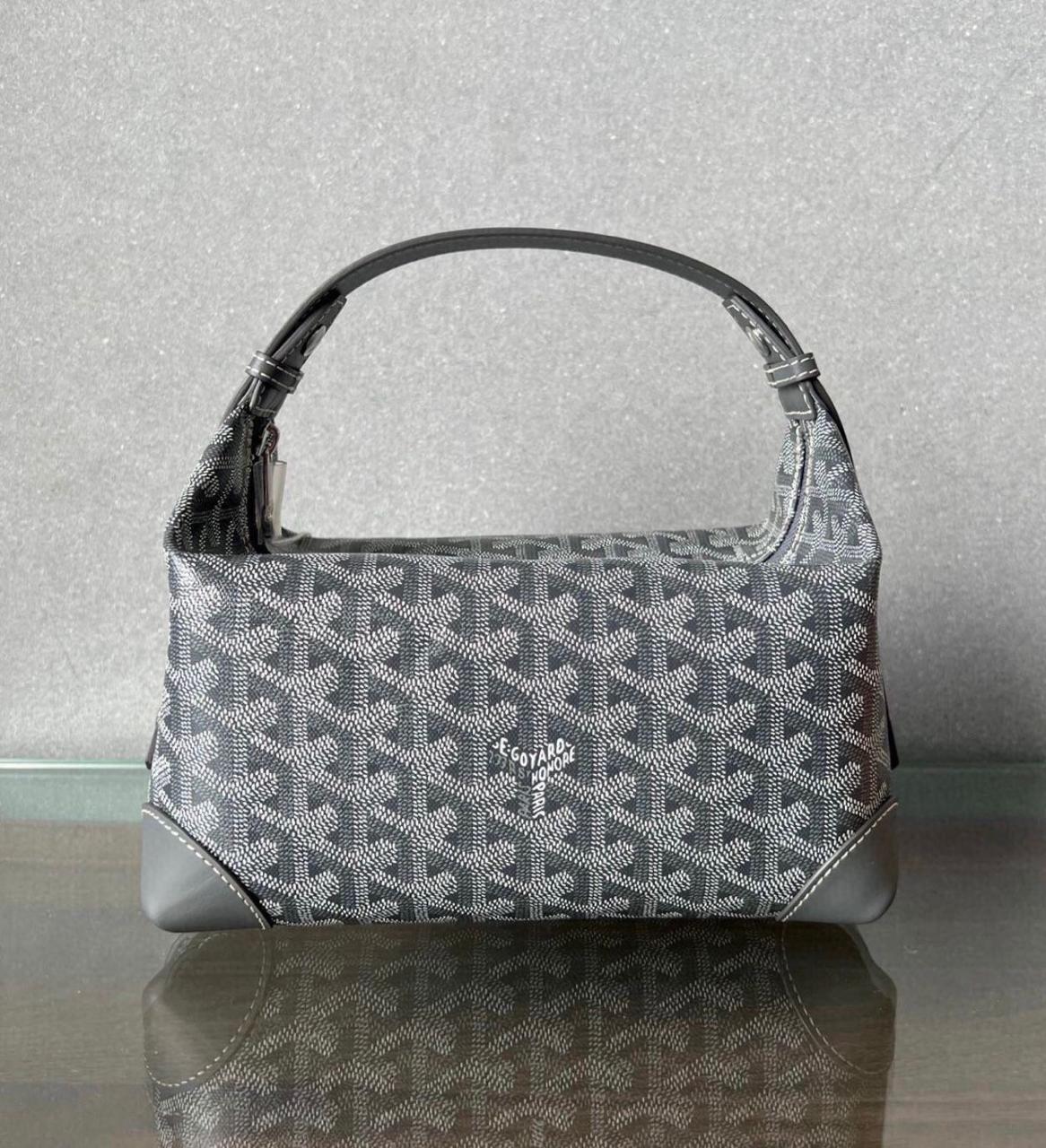 Goyard Jouvence MM Toiletry Case (Grey)