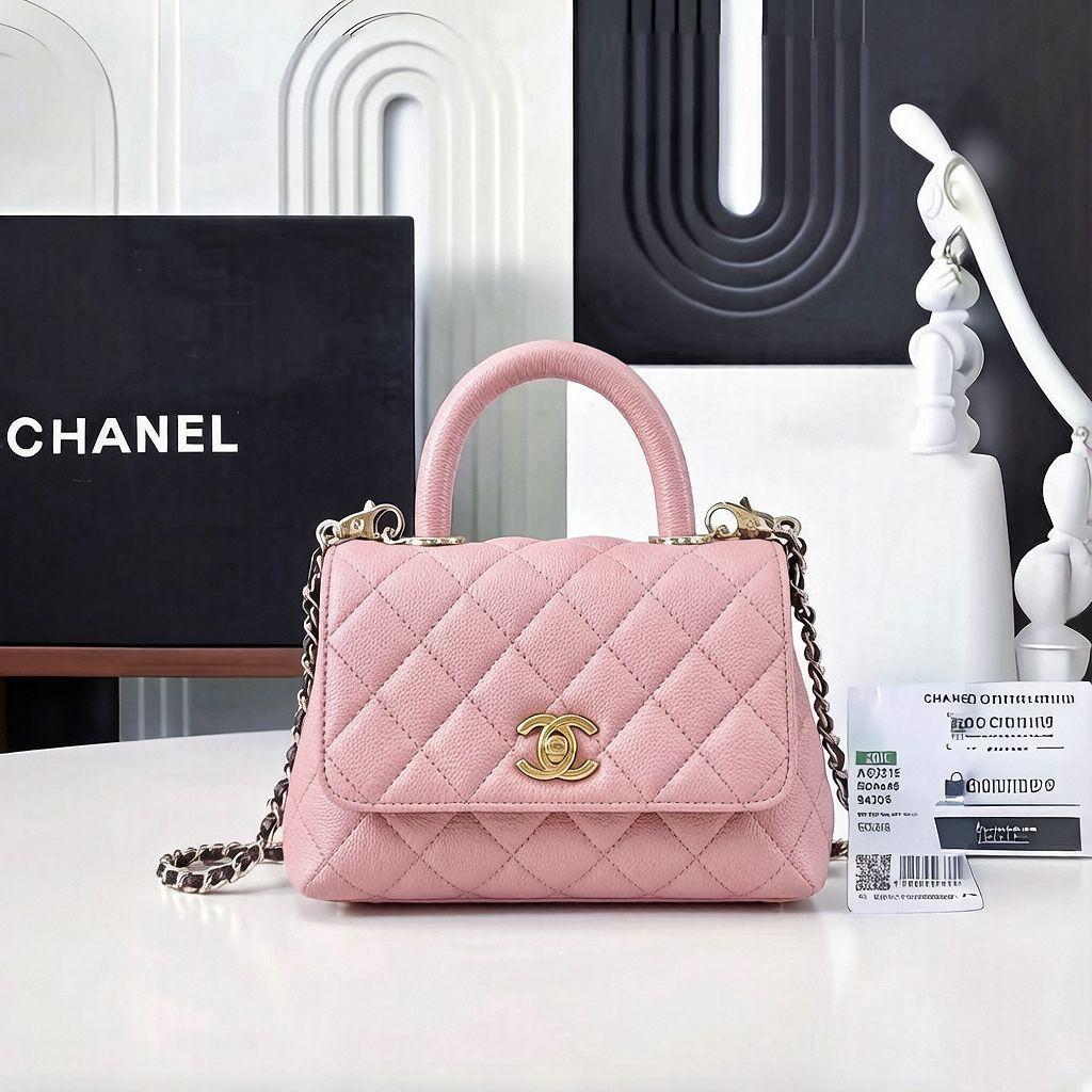 Chanel mini Coco Handle Bag (Light Pink)