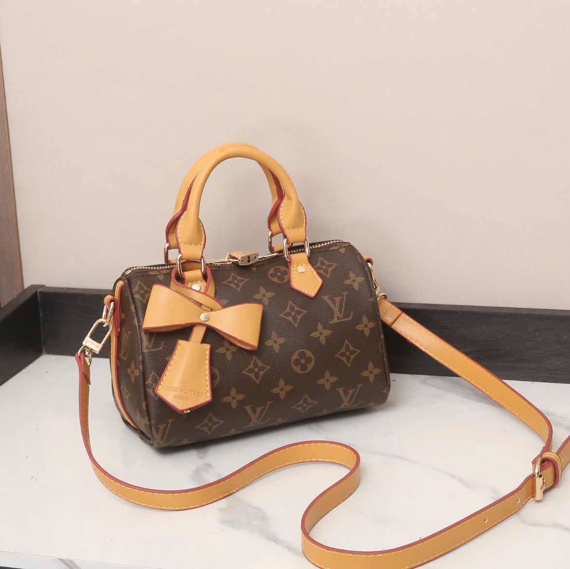 Louis Vuitton Speedy Bandoulière 20 (Monogram Canvas)