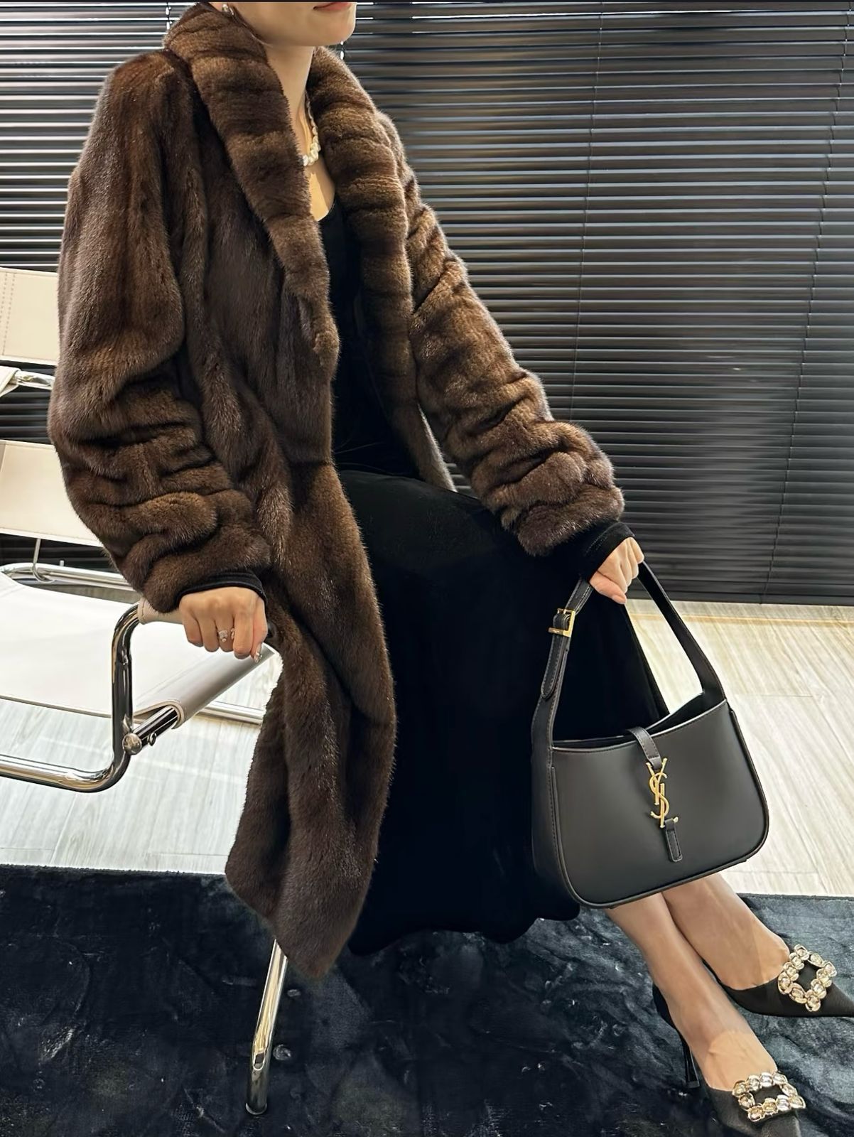 Saint Laurent Le 5 à 7 Hobo Bag (Black Smooth Leather)