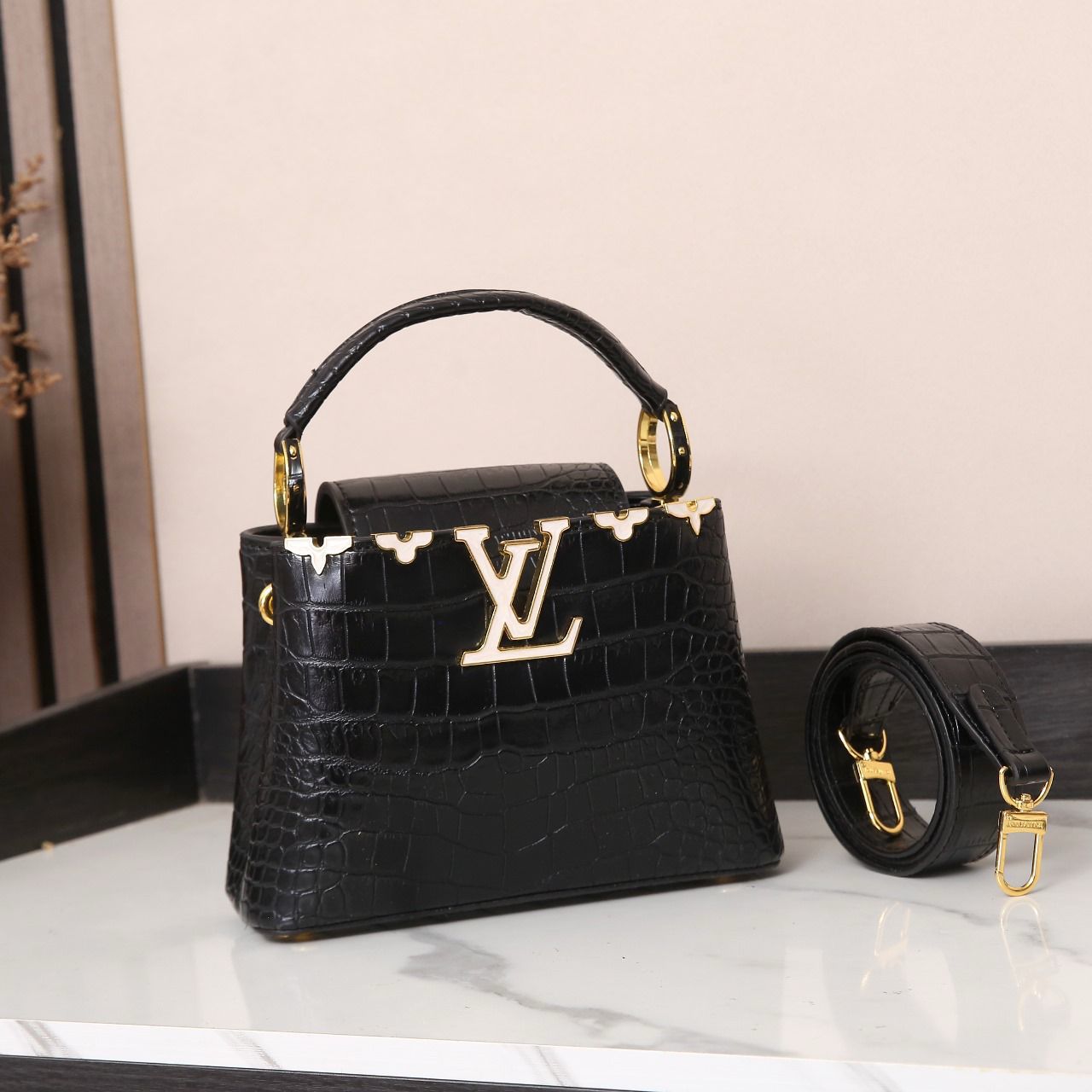 Capucines Mini (Crocodile/Alligator) Black