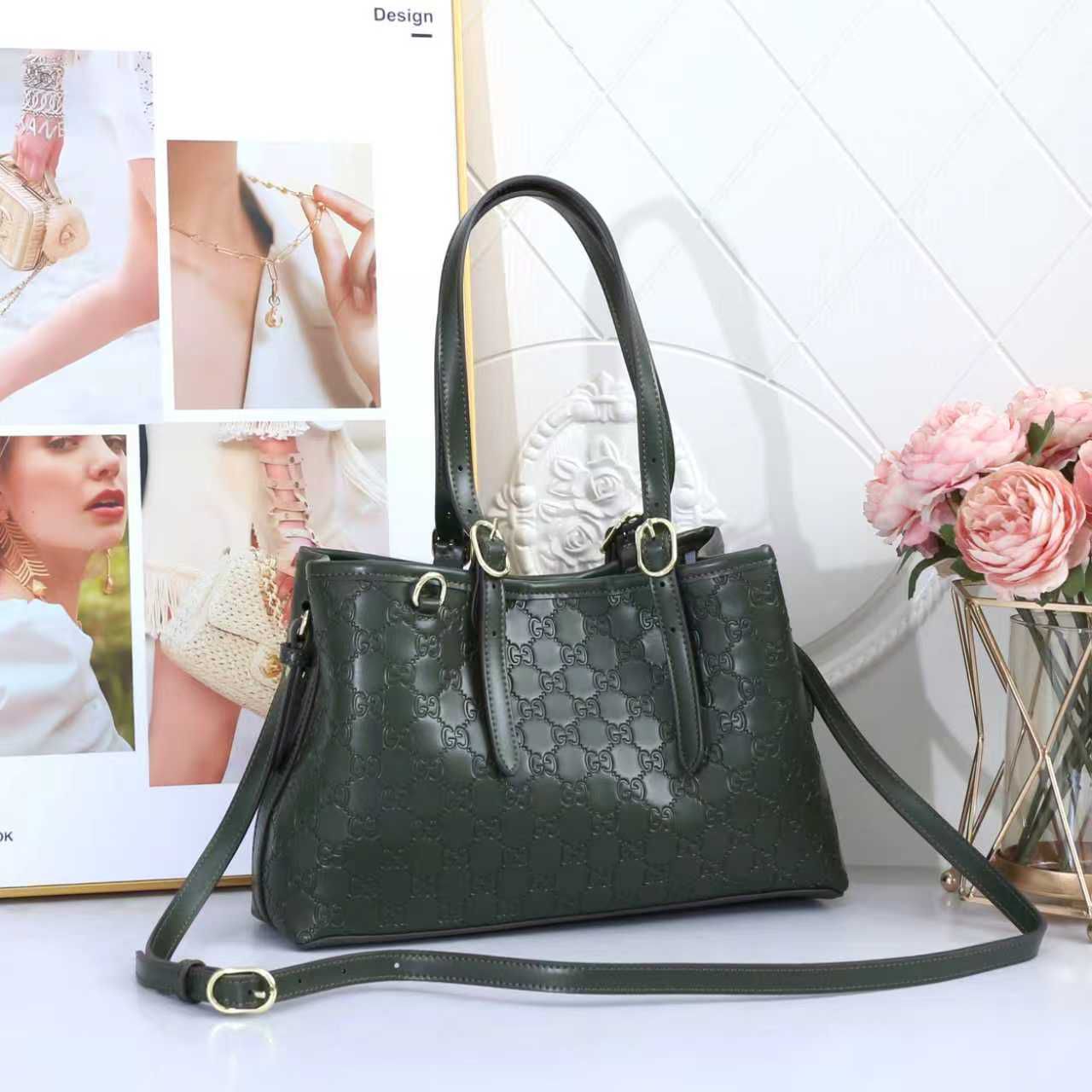 Gucci Signature Leather Tote (Dark Green)