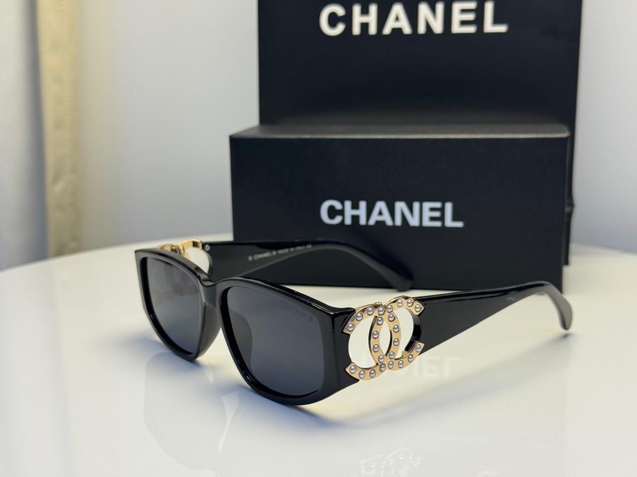 Chanel Pearl CC Logo Sunglasses in Black