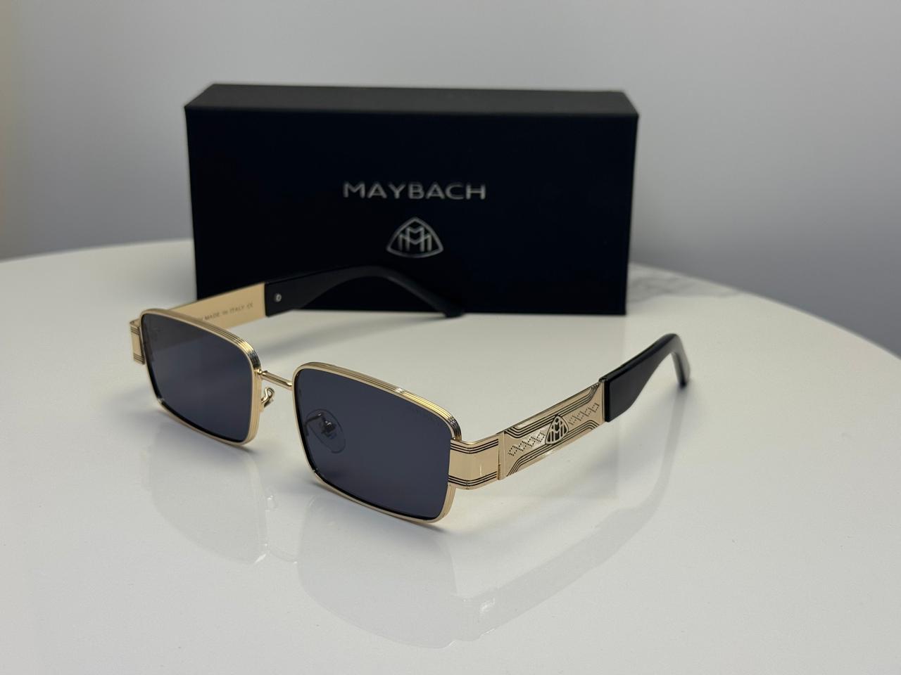 Maybach The Diplomat I Sunglasses in Gold/Smoke