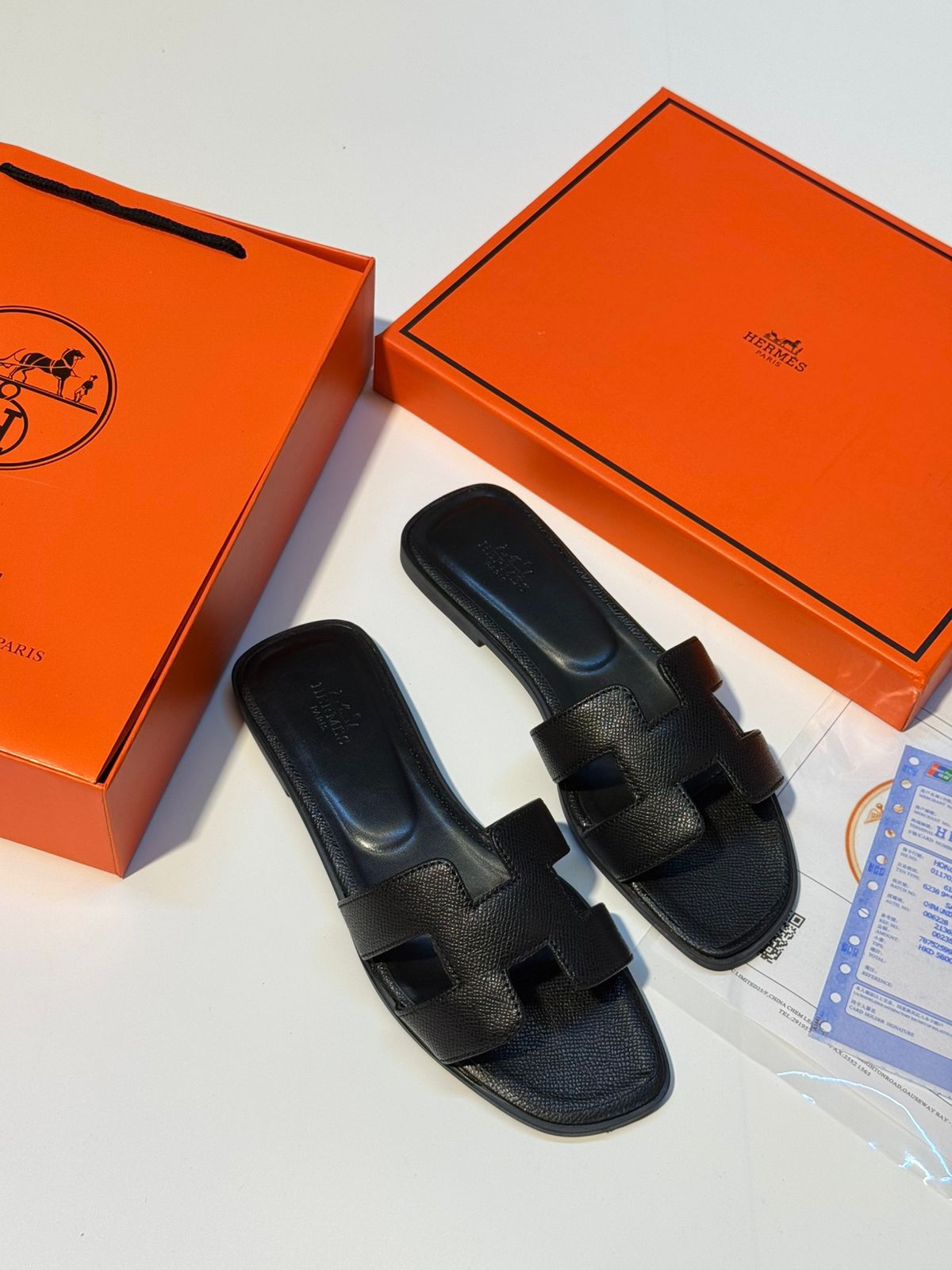 Hermès Oran Sandal (Noir)