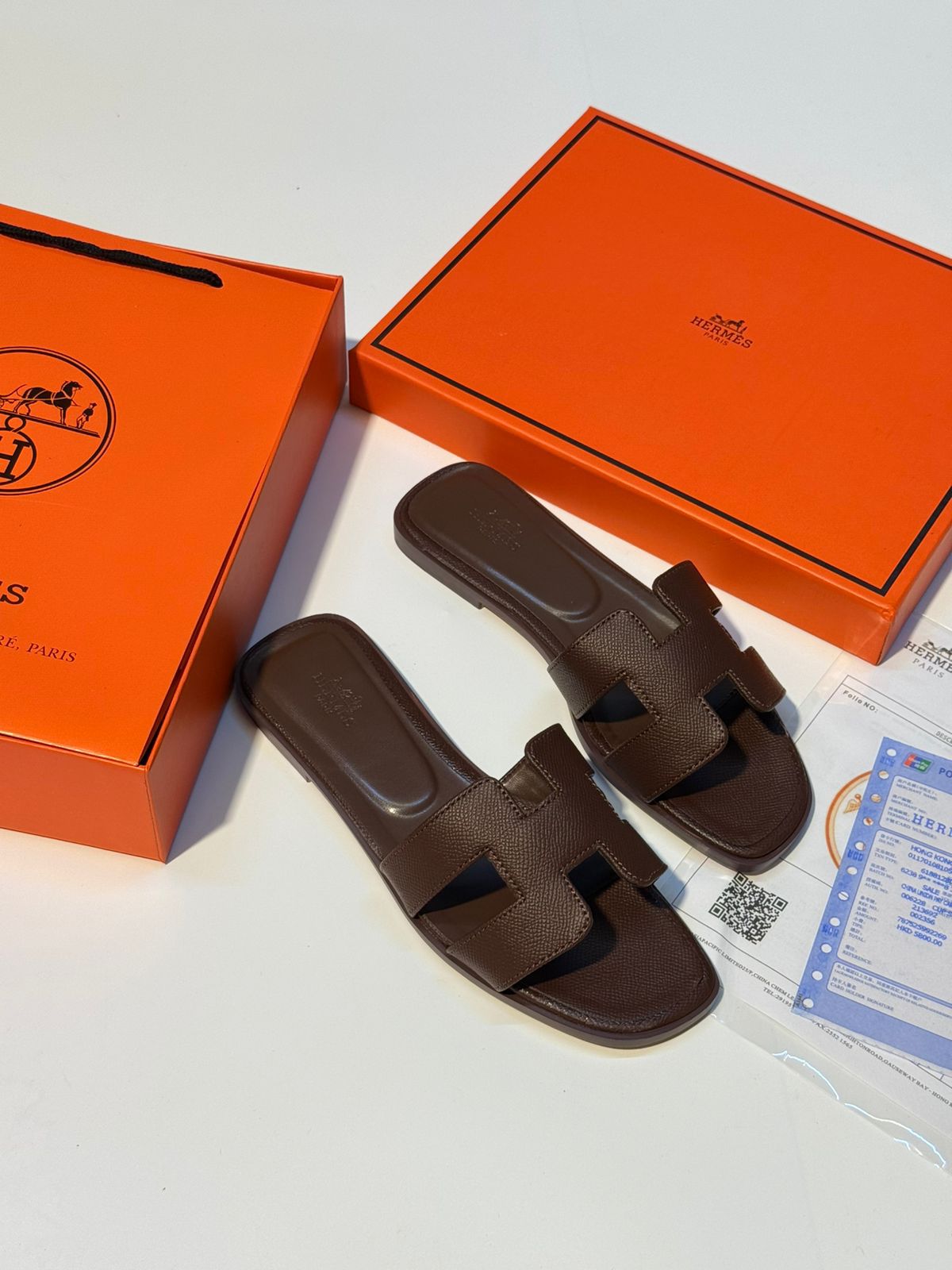 Hermès Oran Sandal (Ebène)