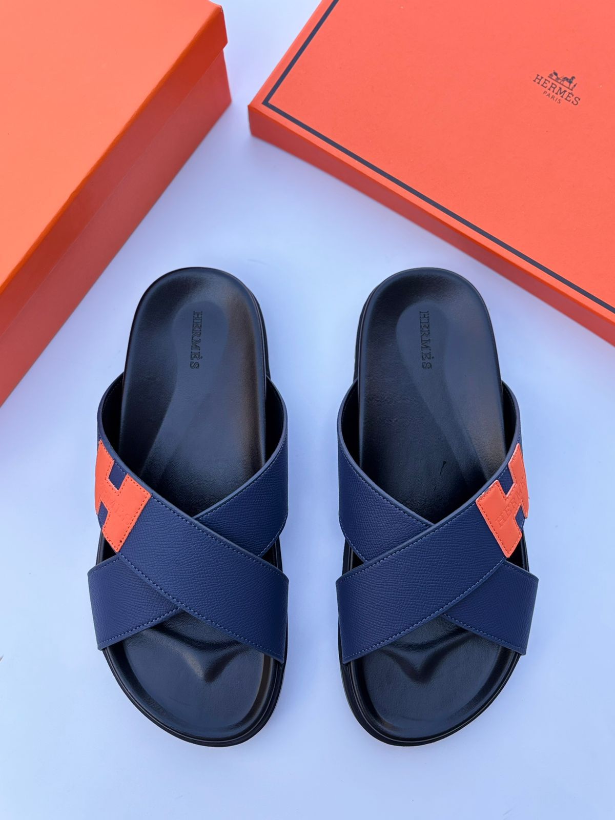 Hermès Chypre Sandal (Bleu Marine / Orange)