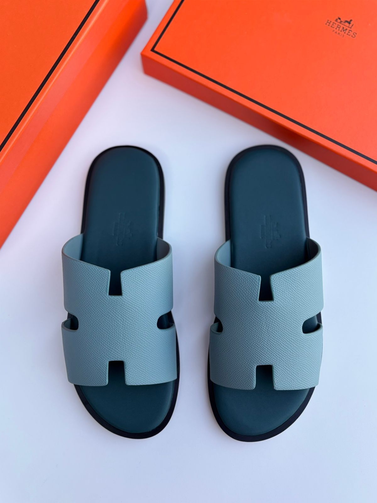Hermès Izmir Sandal (Bleu Orage)