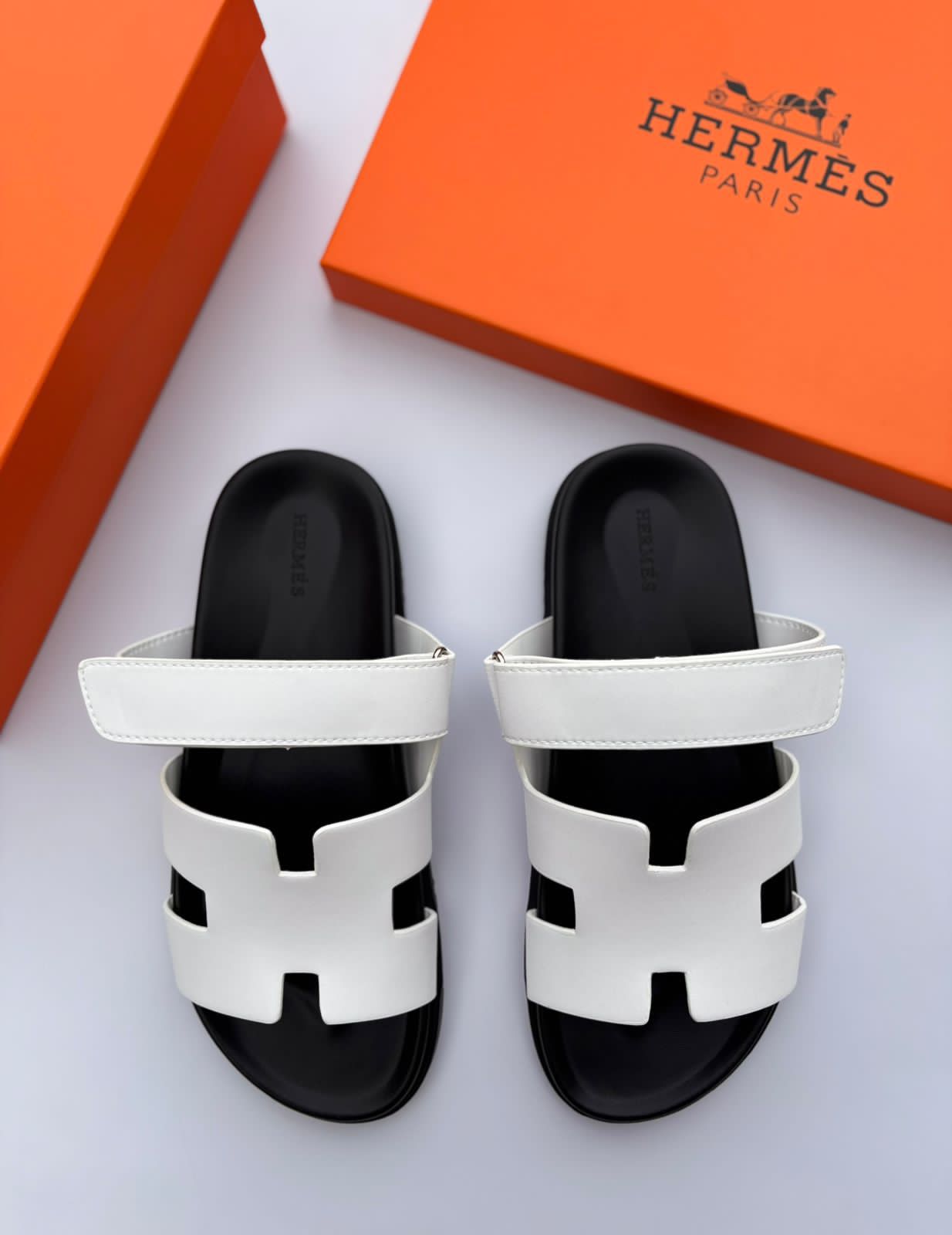 Hermès Chypre Sandal (Blanc)