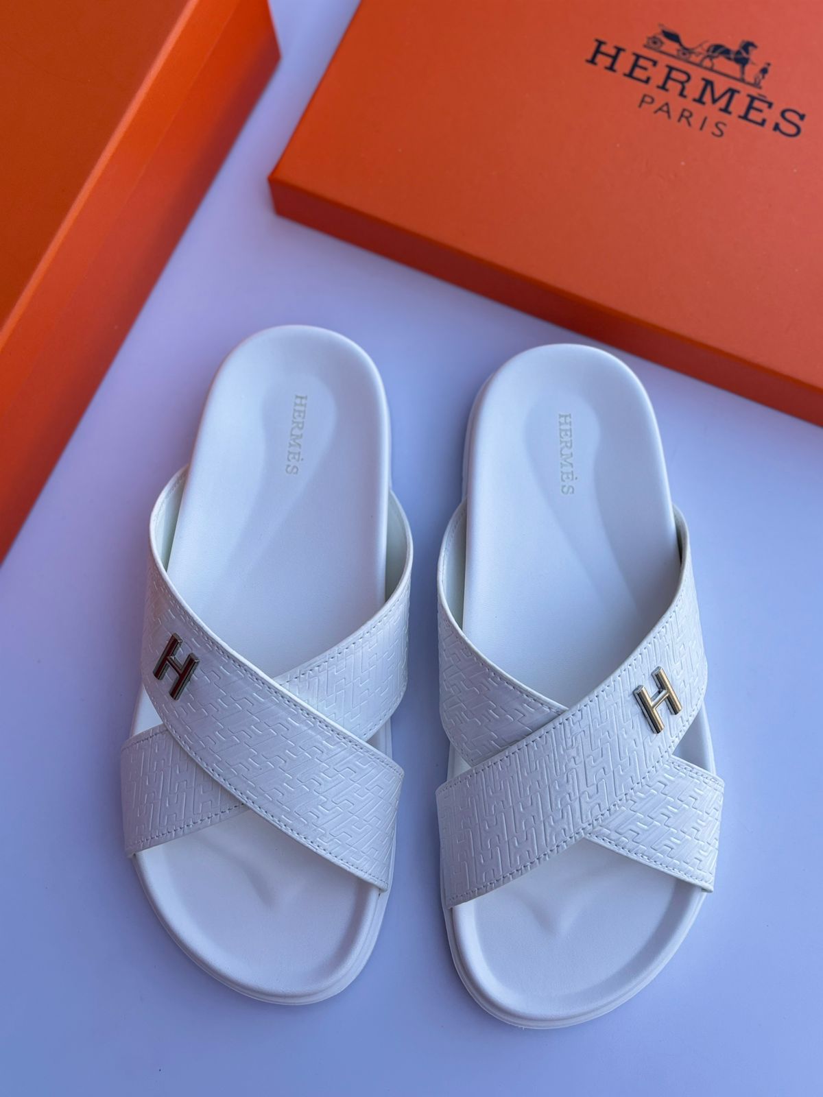 Hermès Izmir Sandal (Blanc with H-3D Embossing)
