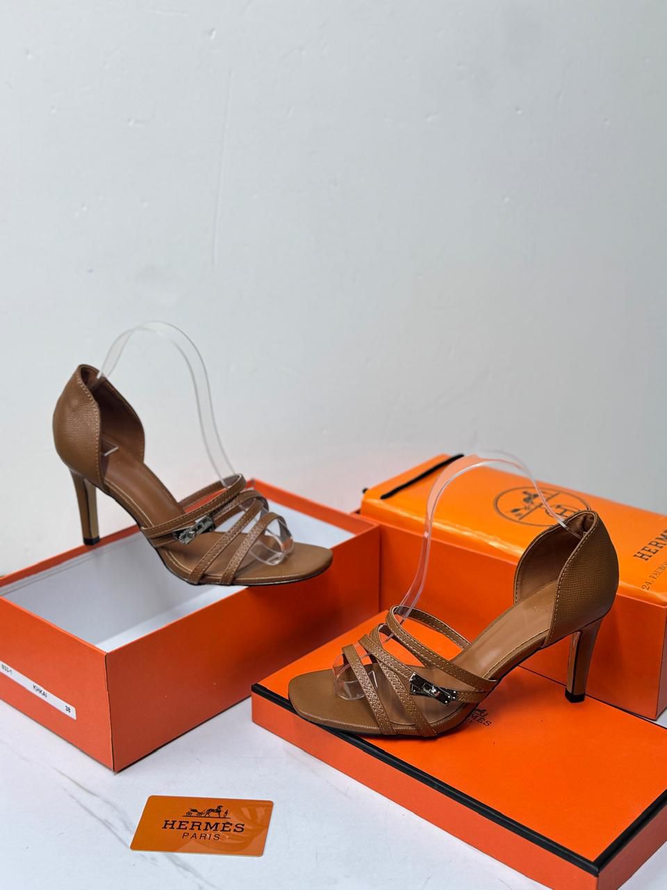 Hermès Amore Sandals (Gold/Tan Leather)