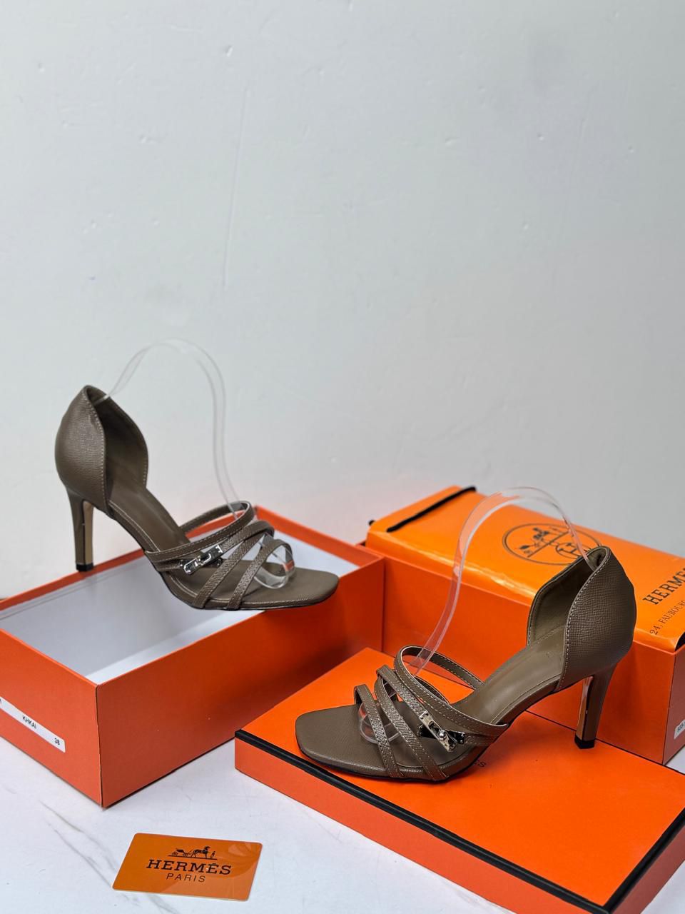 Hermès Amore Sandals (Étoupe)
