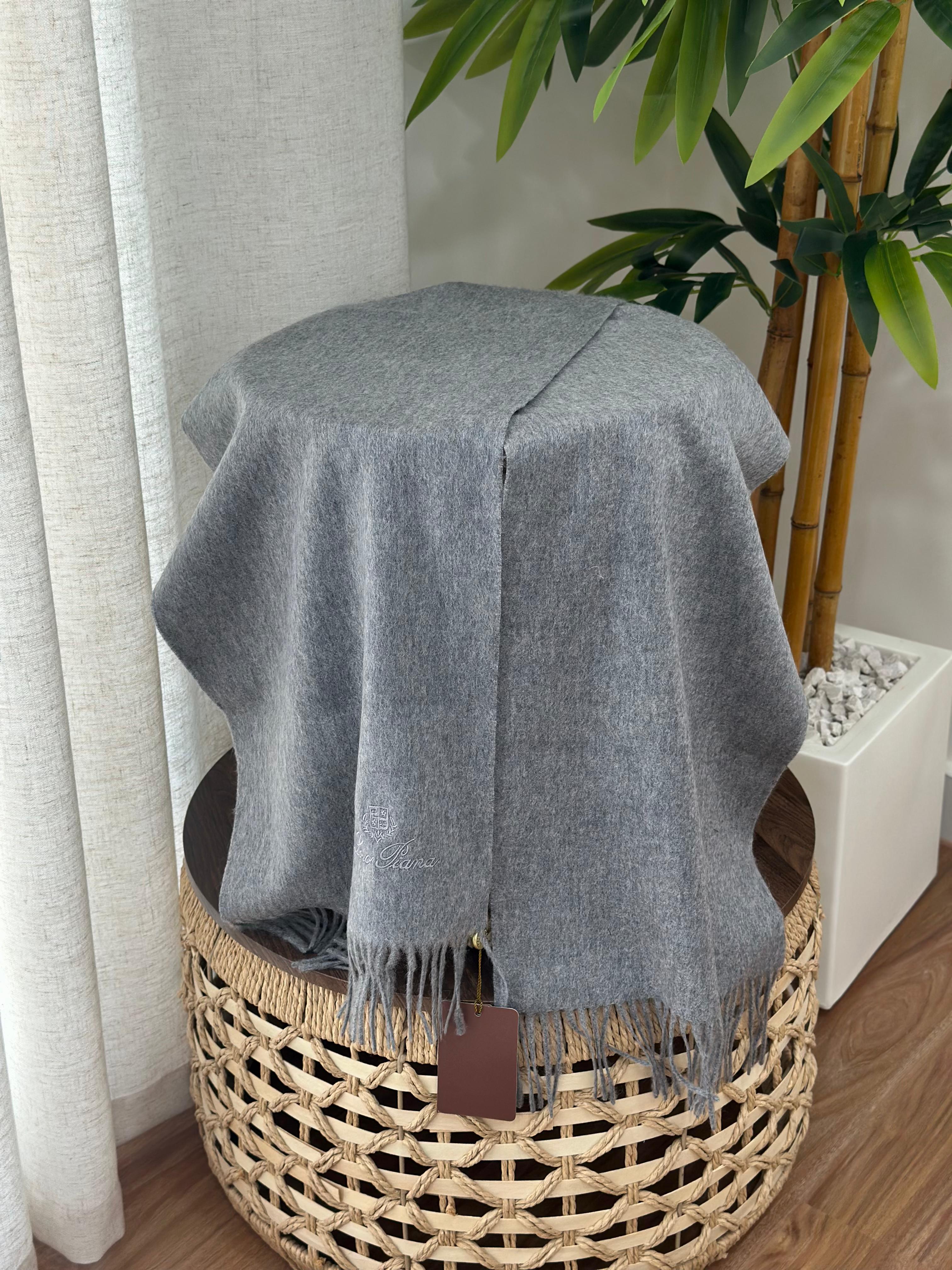 Loro Piana Grande Unita Scarf (Grey)