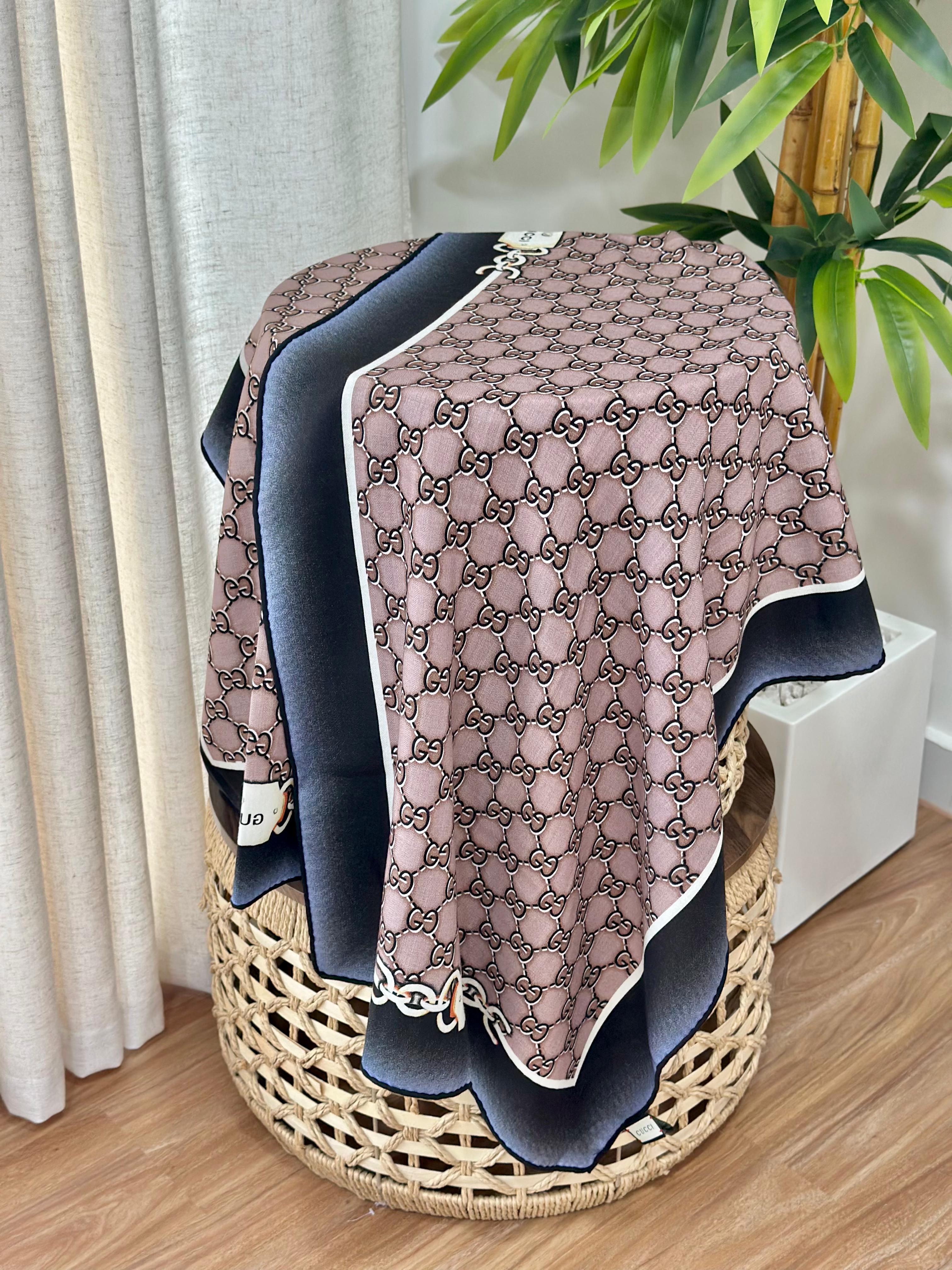 Gucci Interlocking G Chain Scarf (Mauve/Black)