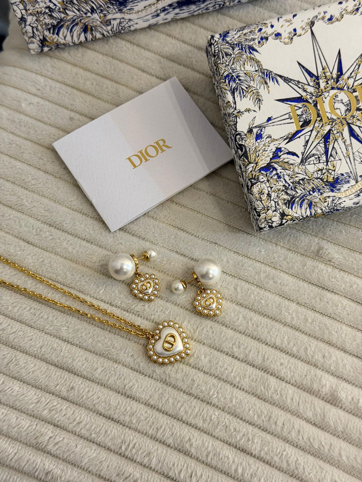 Dior Dioramour Jewelry Set (Gold-Finish Metal with White Resin Pearls)