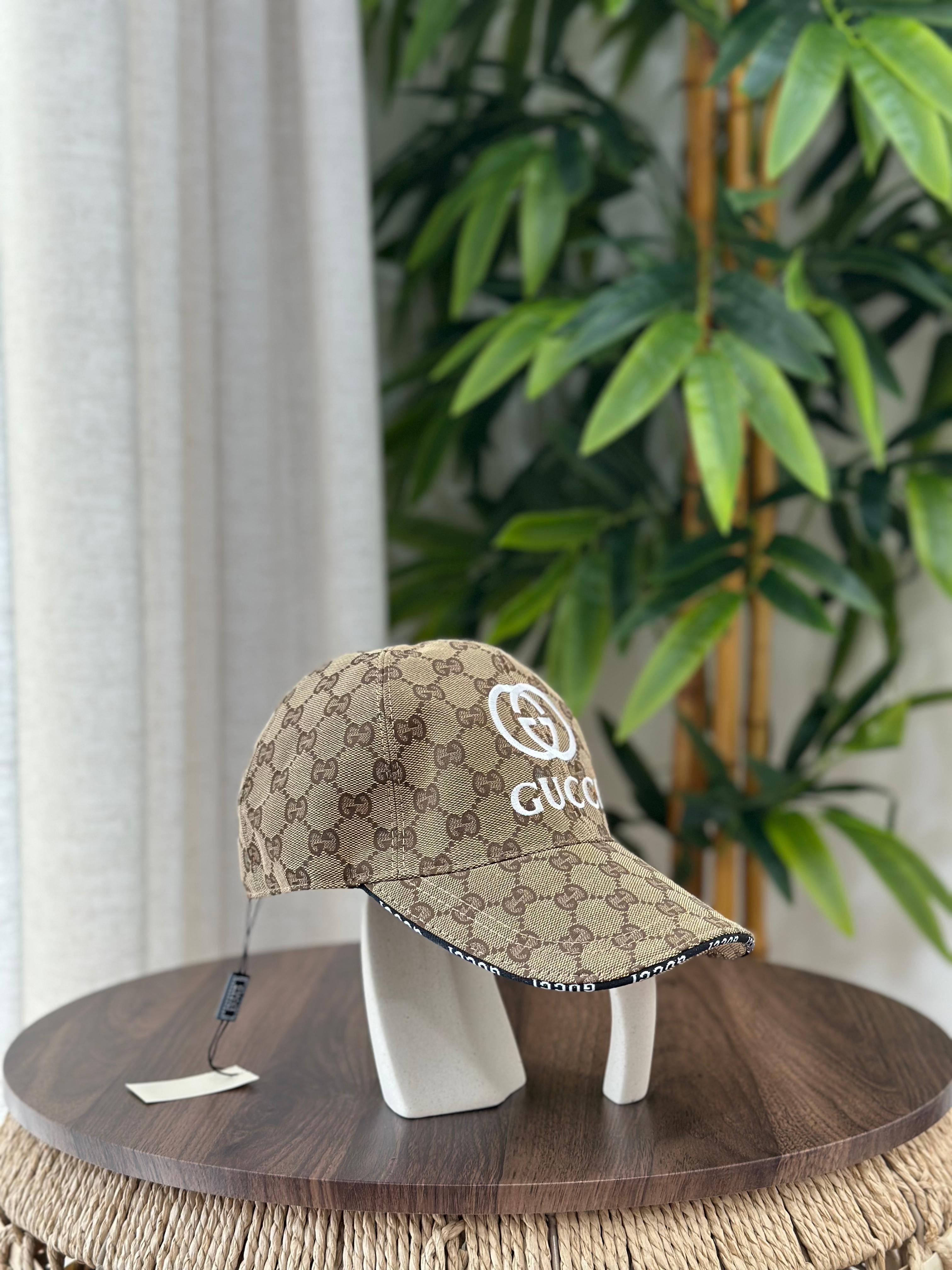 Gucci Interlocking G Print GG Canvas Baseball Hat (Beige/Ebony)