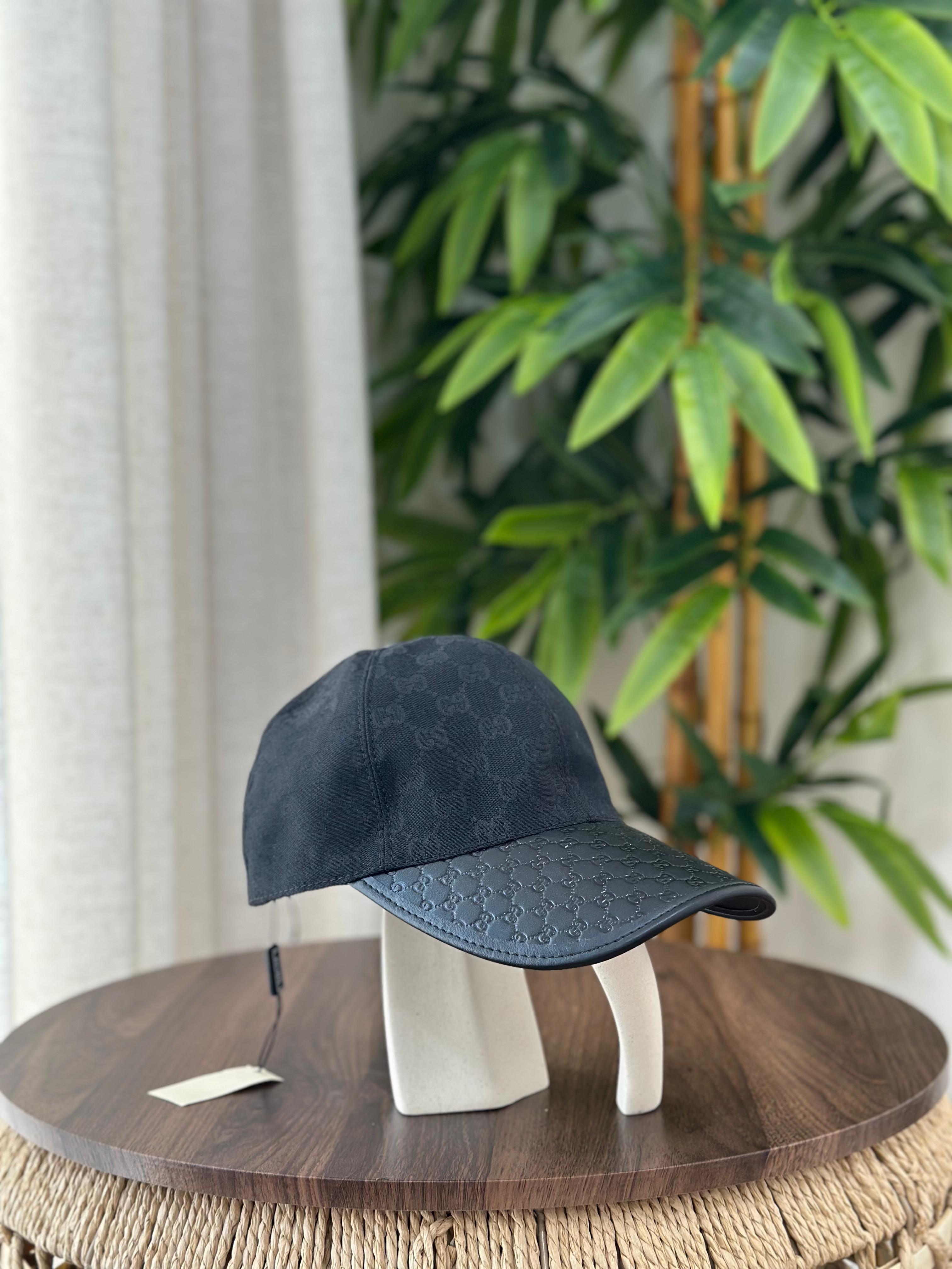 Gucci GG Canvas and Leather Baseball Hat (Black)