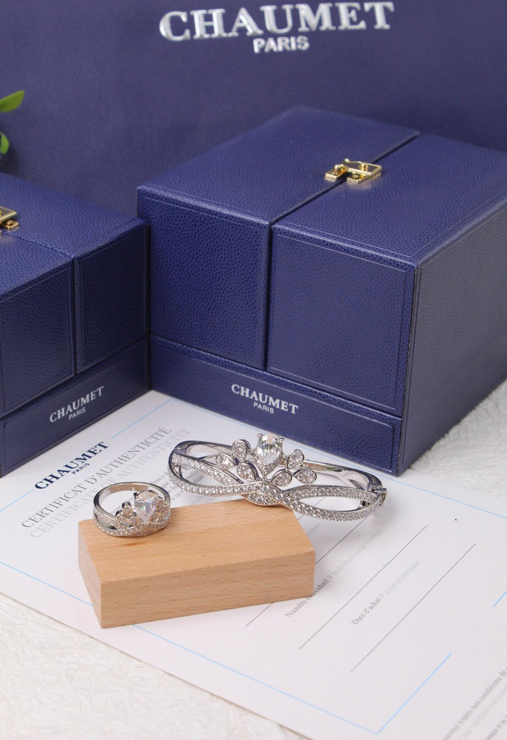 Chaumet Joséphine Aigrette Impériale Jewelry Set (White Gold and Diamonds)