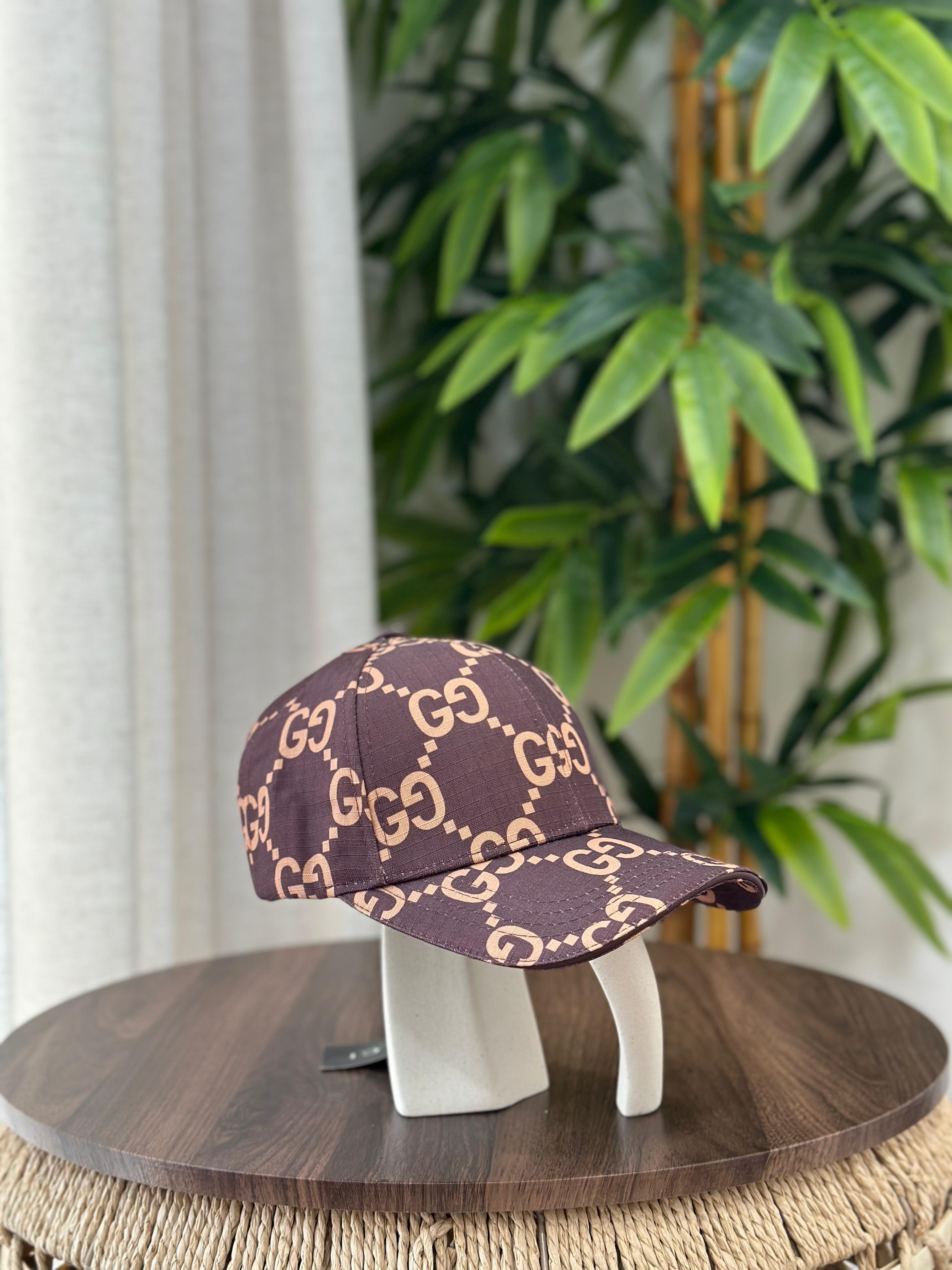 Gucci Jumbo GG Canvas Baseball Hat (Brown/Tan)