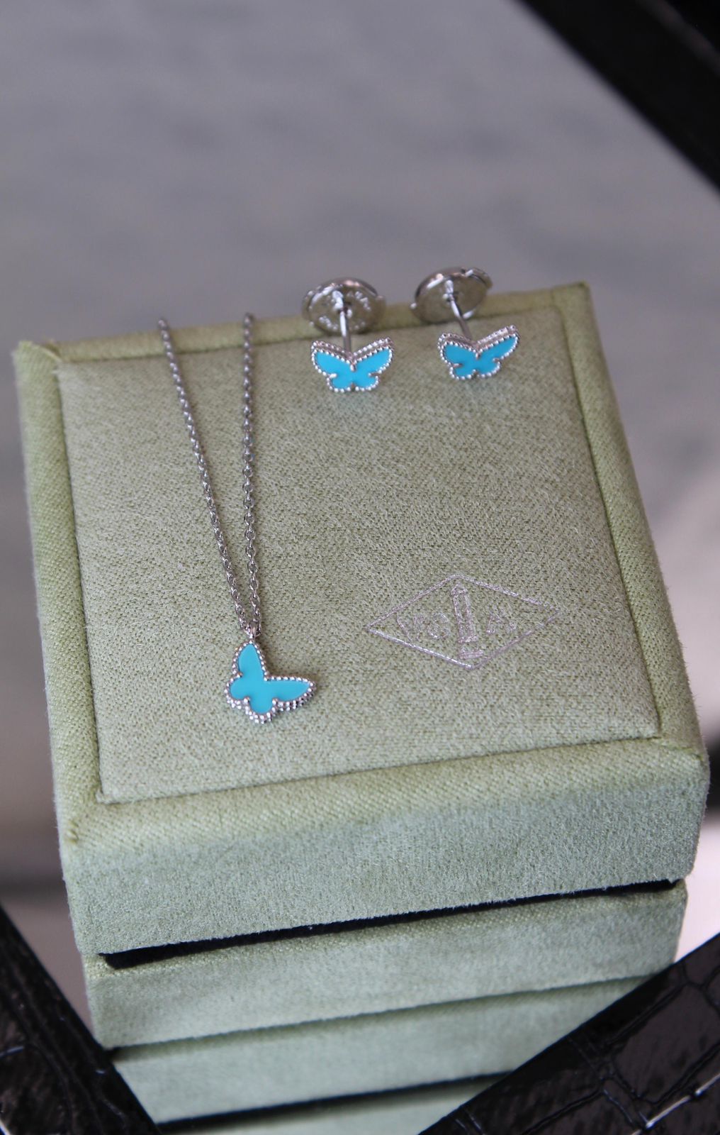 Van Cleef & Arpels Sweet Alhambra Butterfly Set (Turquoise)