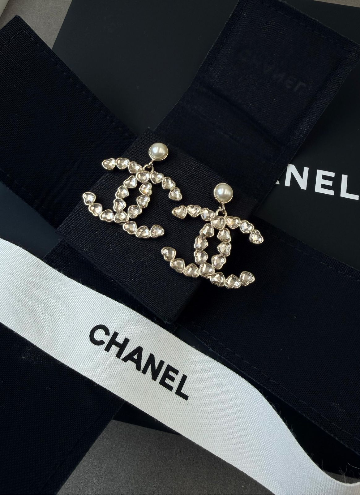 Chanel CC Heart Crystal Drop Earrings (Gold / Crystal / Pearly White)