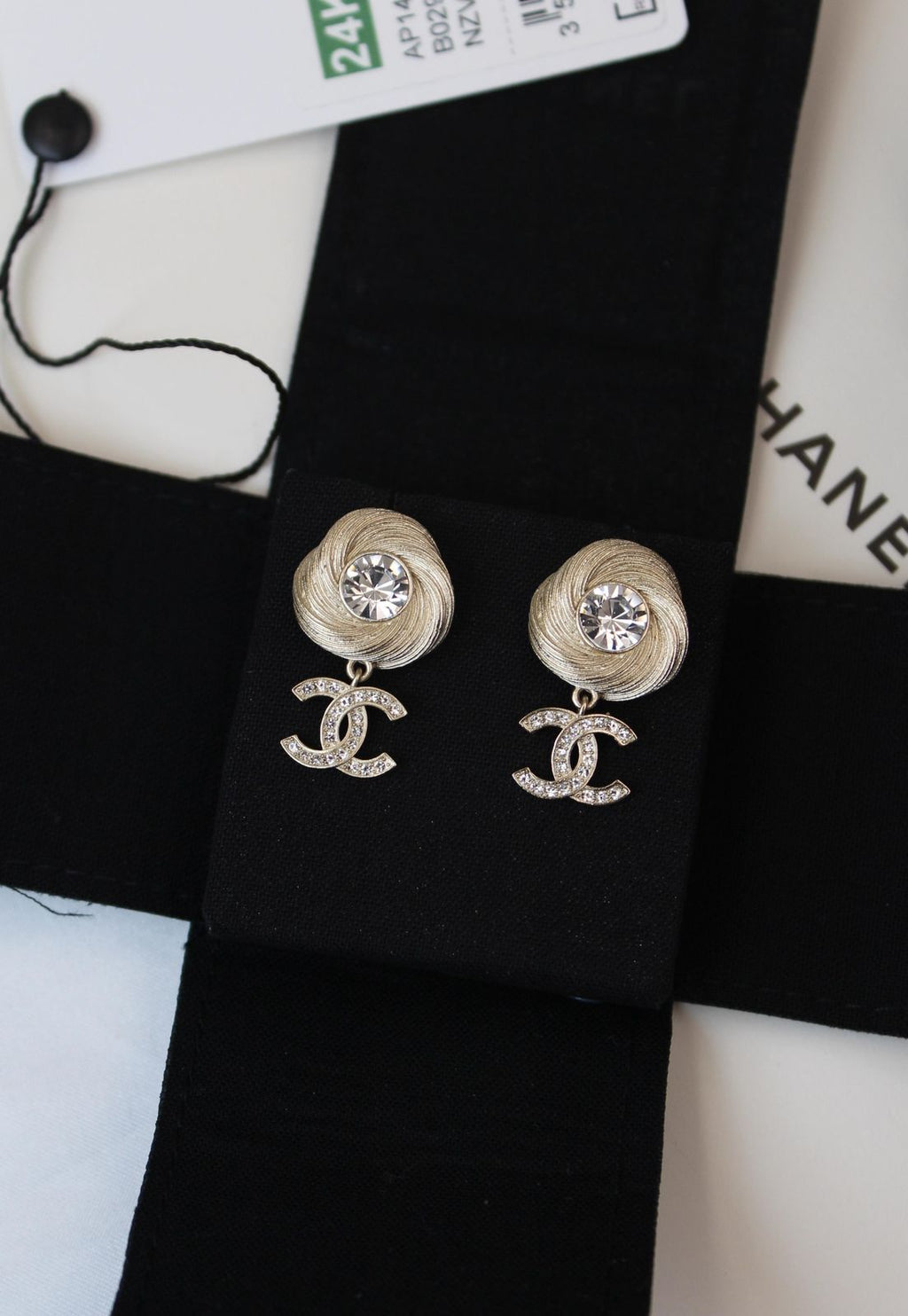 Chanel CC Camellia Swirl Jewelry Set (Champagne Gold/Crystal)