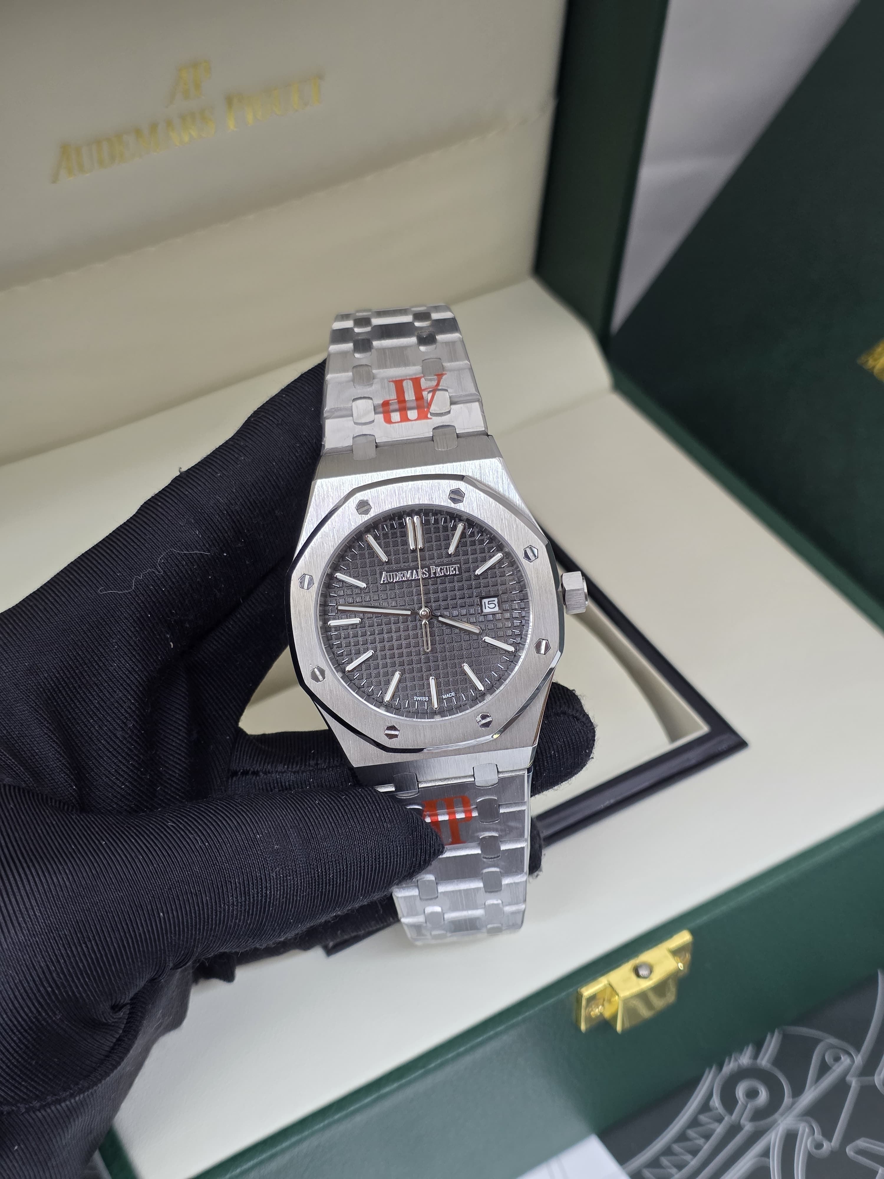 Audemars Piguet Royal Oak Selfwinding (Grey Dial)