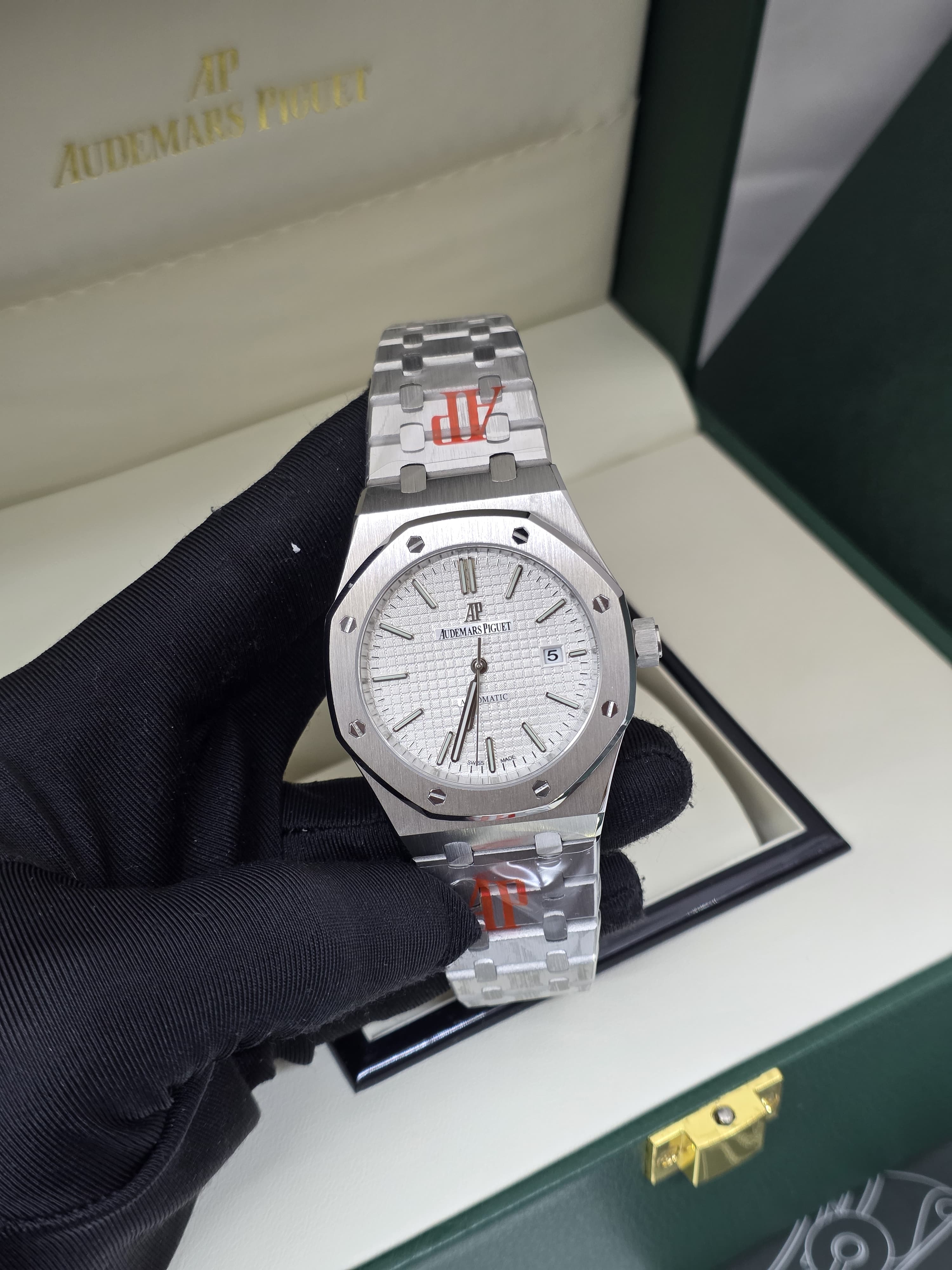 Audemars Piguet Royal Oak Selfwinding (Silver Dial)