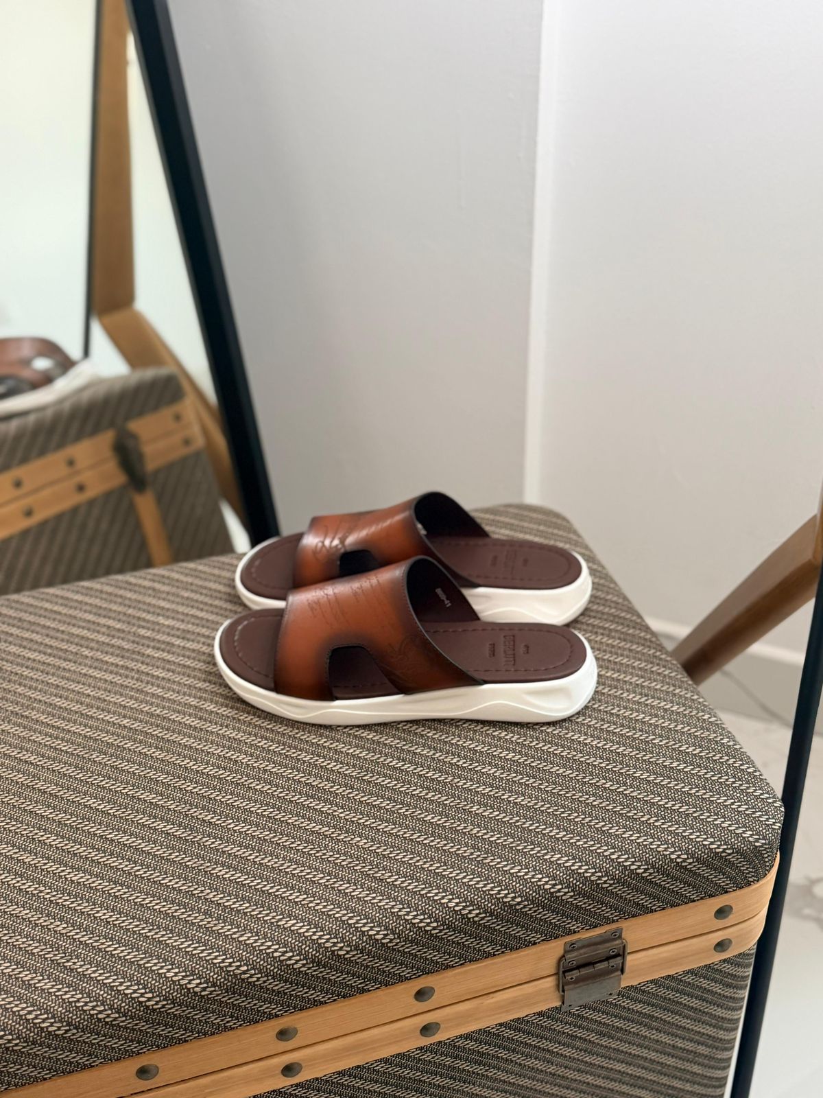 Berluti Lorenzo Scritto Leather Sandal (Cacao Intenso / Tobacco Brown)