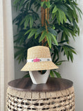 Alo Yoga Straw Bucket Hat (Natural / White & Pink)
