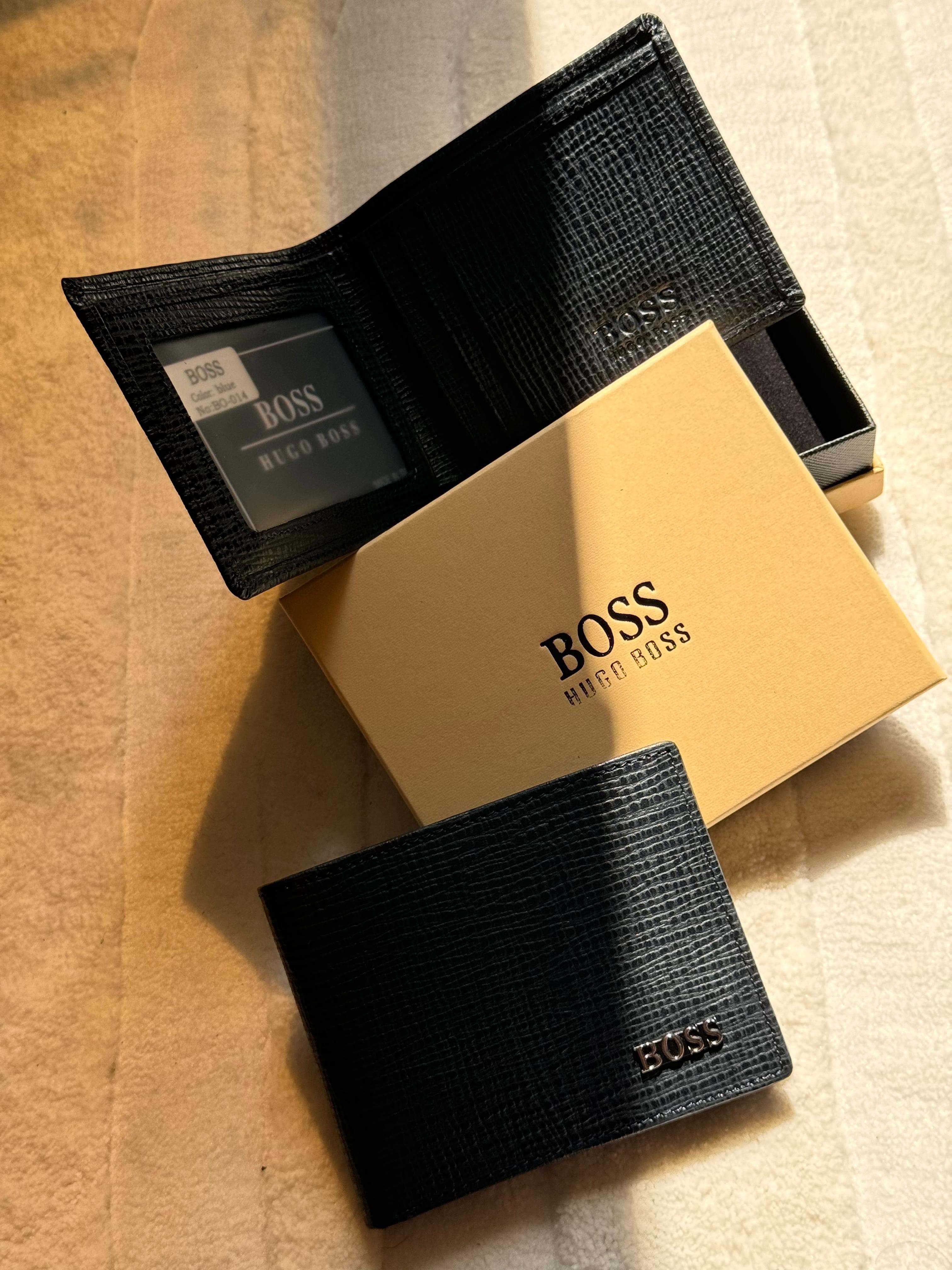 BOSS Hugo Boss Textured Leather Bi-Fold Wallet (Dark Blue / Navy)