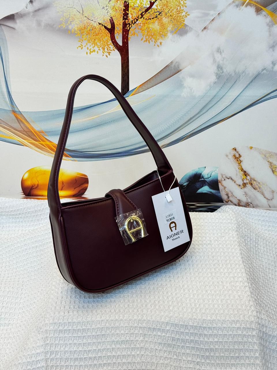 Aigner Delia Shoulder Bag S (Burgundy / Deep Red)