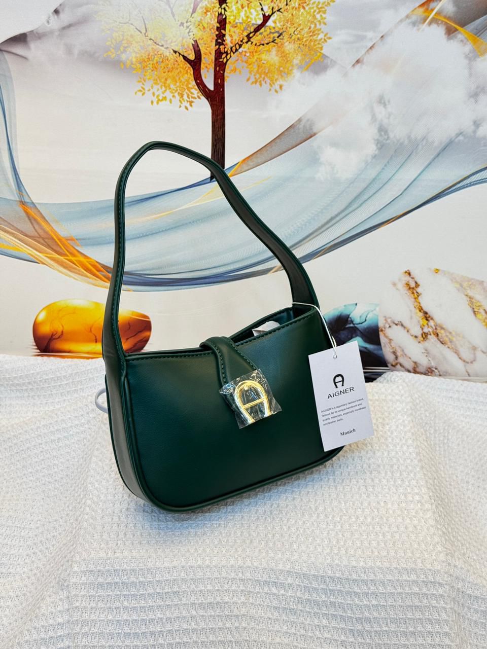 Aigner Delia Shoulder Bag S (Pine Green / Forest Green)