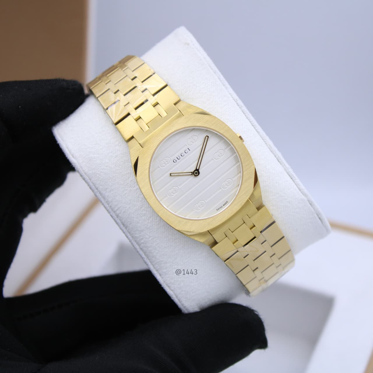 Gucci 25H Brushed Bezel (Yellow Gold)